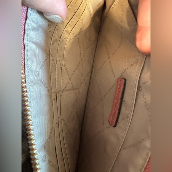 Michael Kors Wrislet - Picture 5 of 5